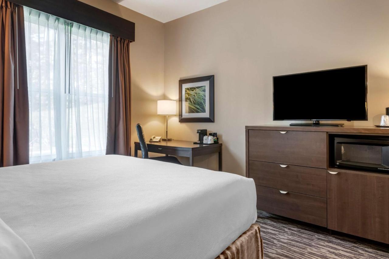 Best Western Plus Bridgewater Hotel & Convention Centre Exteriör bild
