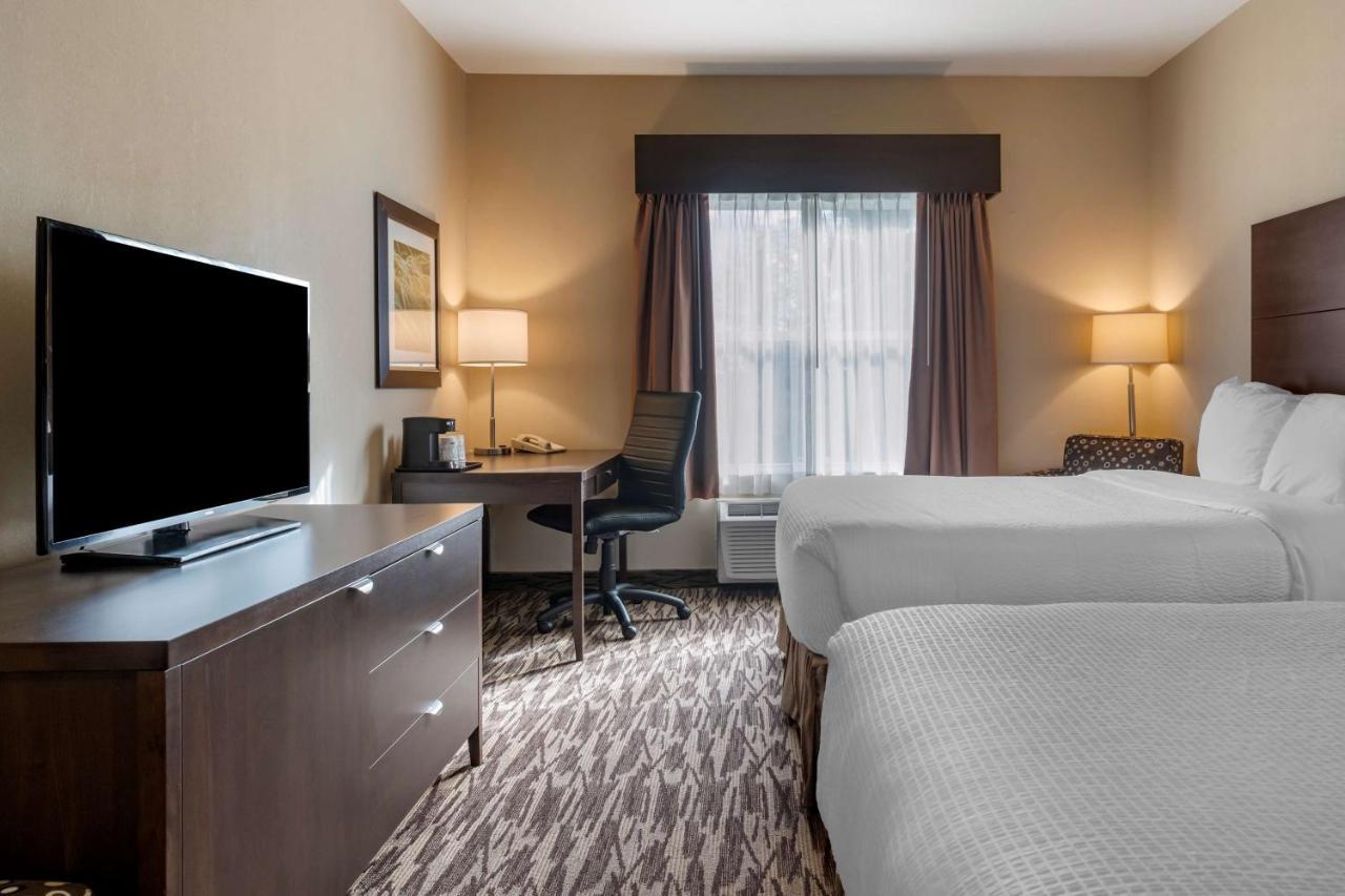 Best Western Plus Bridgewater Hotel & Convention Centre Exteriör bild